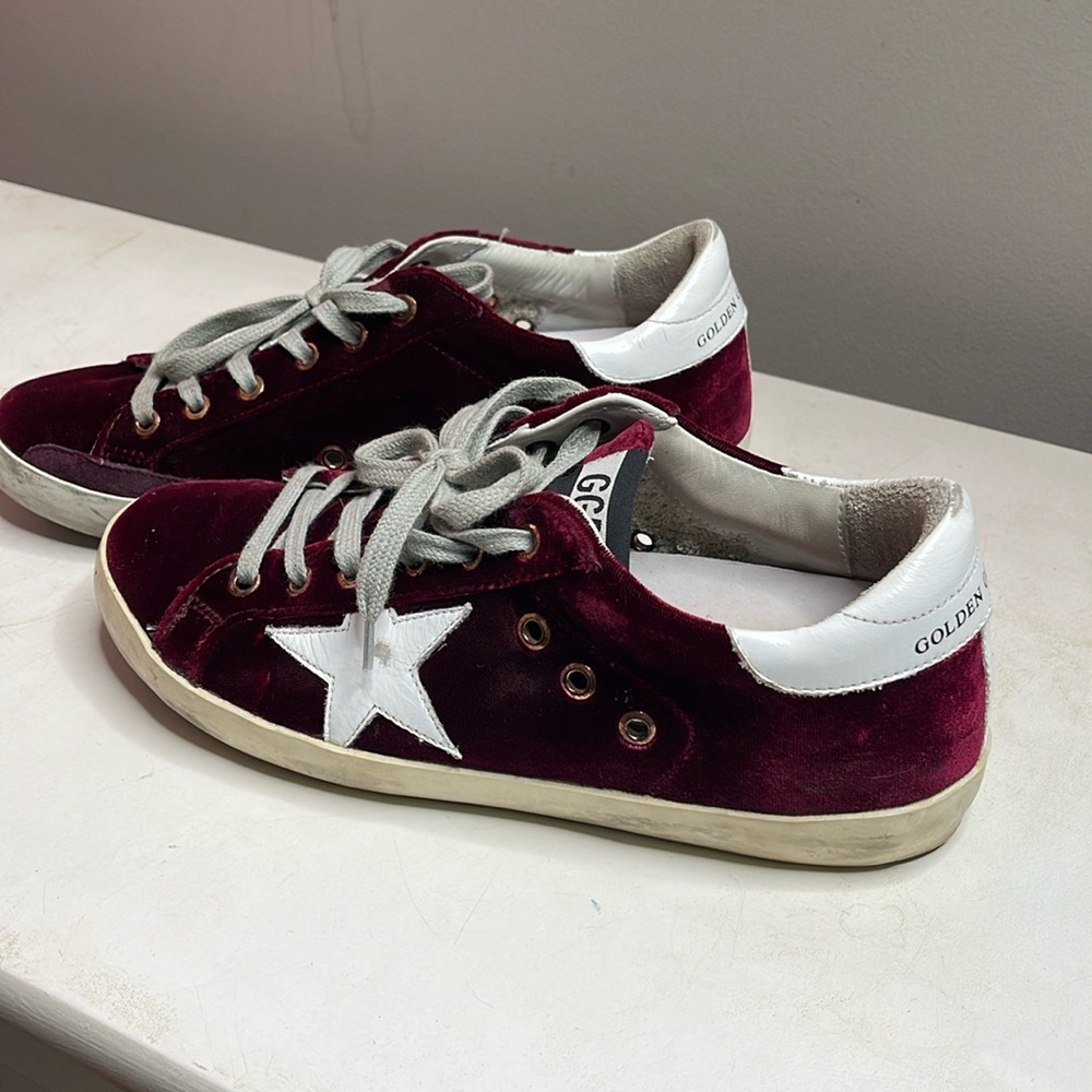 Golden Goose size 37. Maroon velvet gently worn a few times.